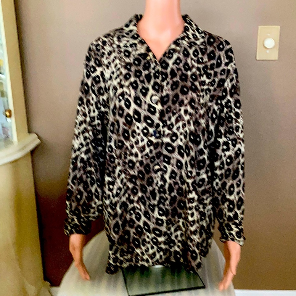 Woman’s Blouse
